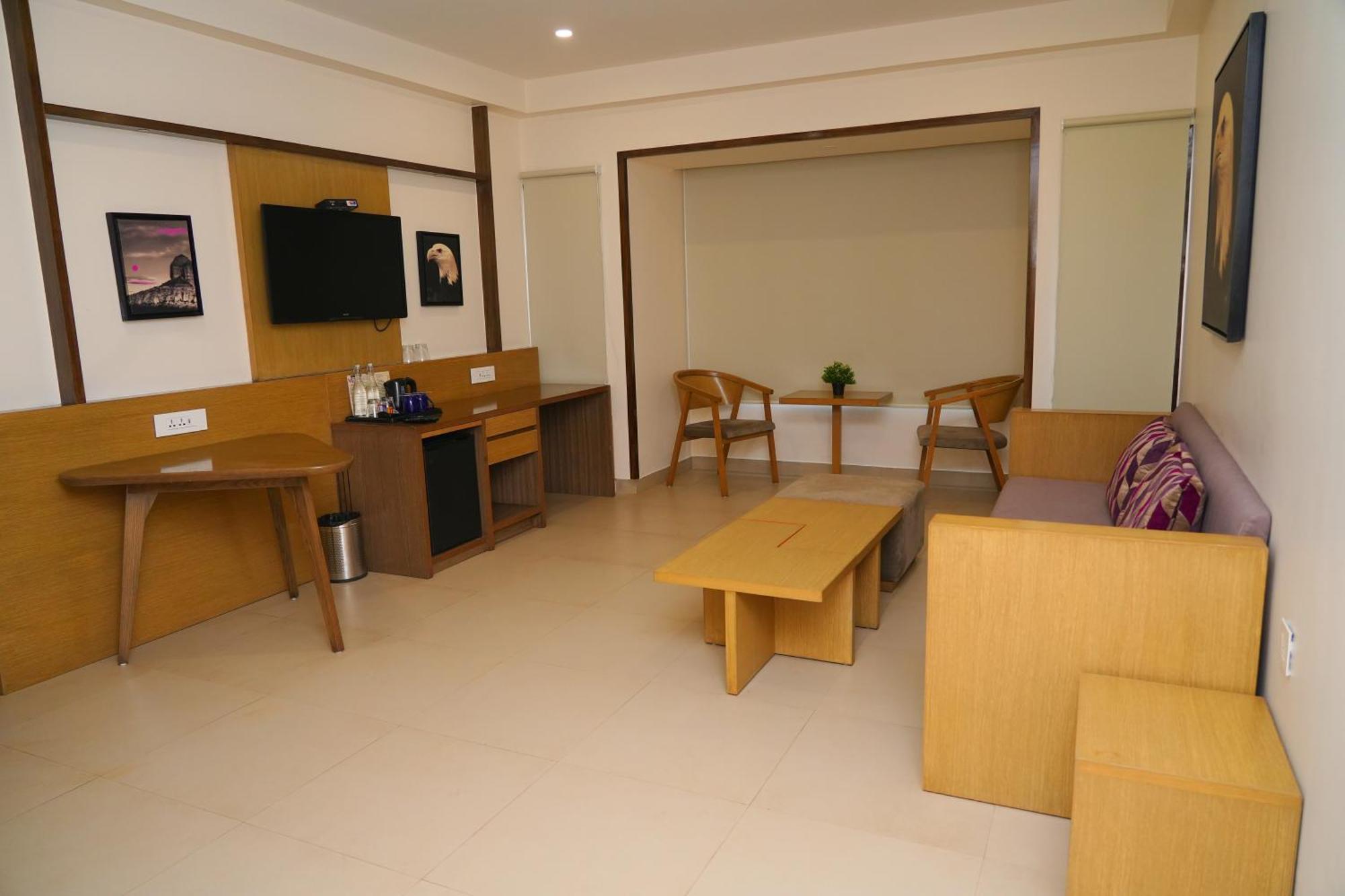 Purple Cloud Hotel Devanahalli Exterior foto